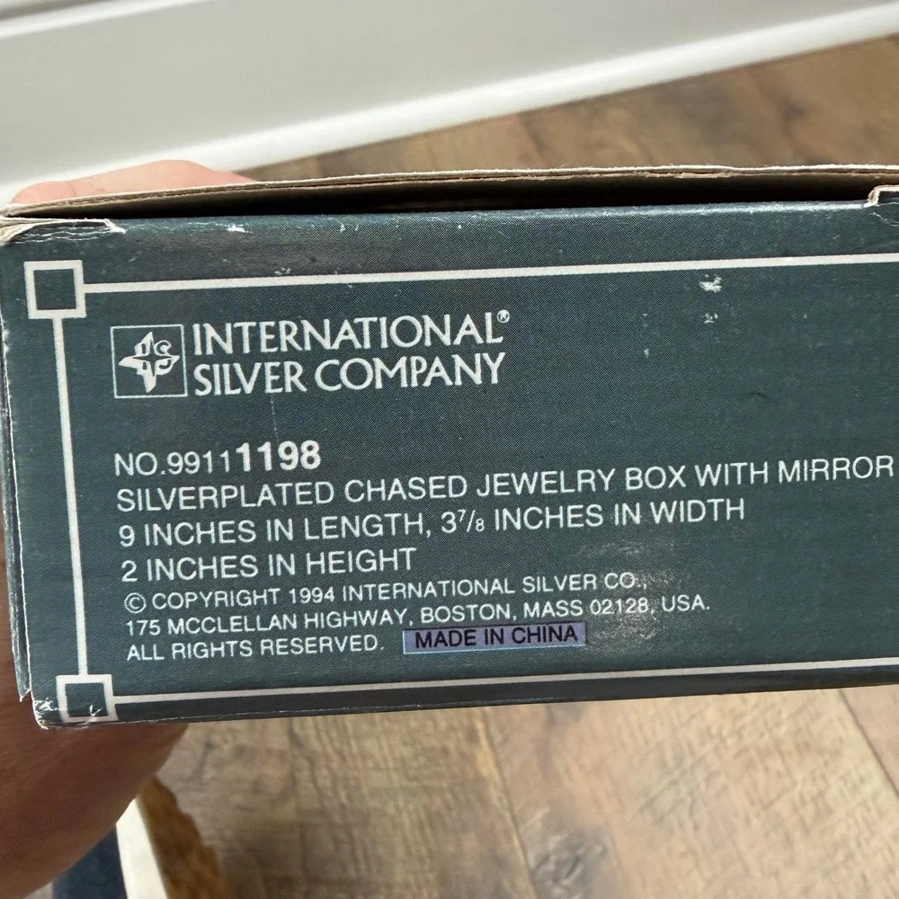 International Silver Company Silverplated Chased Jewelry Box w Mirror NIB 9in
